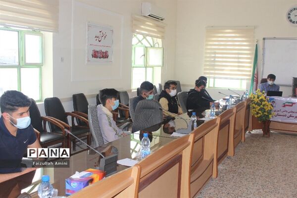 نشست مجلس دانش آموزی شهرستان دشتستان