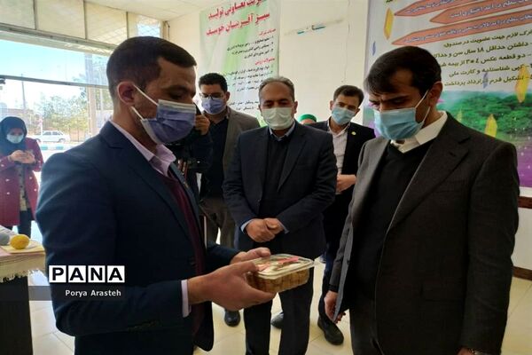 بازدید شیرکانی، مدیرعامل صندوق بیمه اجتماعی کشاورزان، روستائیان وعشایر از صندوق بیمه شهرستان خوسف