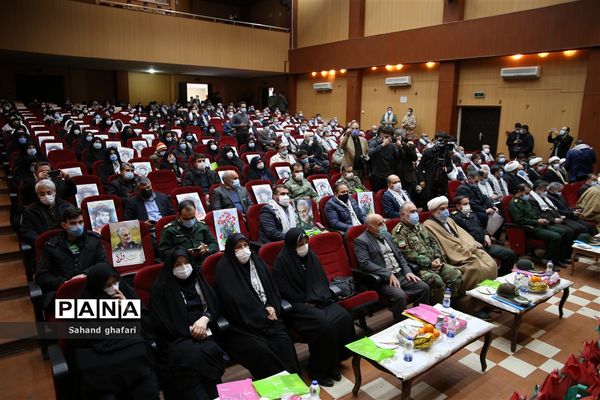 همایش نیمکت های سوخته(یادواره شهدای زینبیه و ثارالله) شهرستان میانه