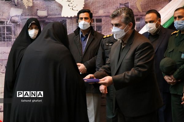 همایش نیمکت های سوخته(یادواره شهدای زینبیه و ثارالله) شهرستان میانه