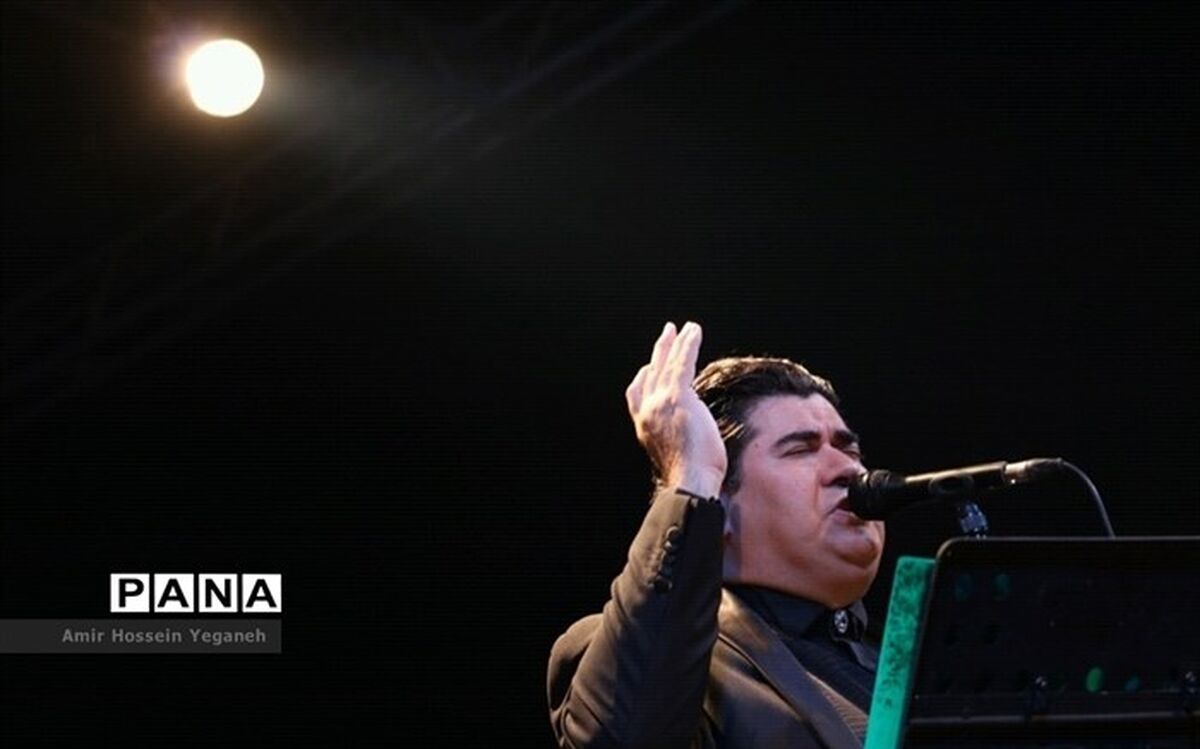 سالار عقیلی برای ایران می‌خواند