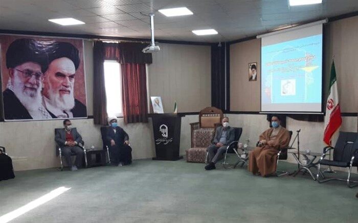 معرفی و تبیین آرمانهای انقلاب اسلامی به دانش‌آموزان  در شبکه شاد