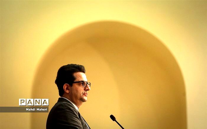 سفیر ایران: سفر ظریف به آذربایجان دارای اهمیت راهبردی است