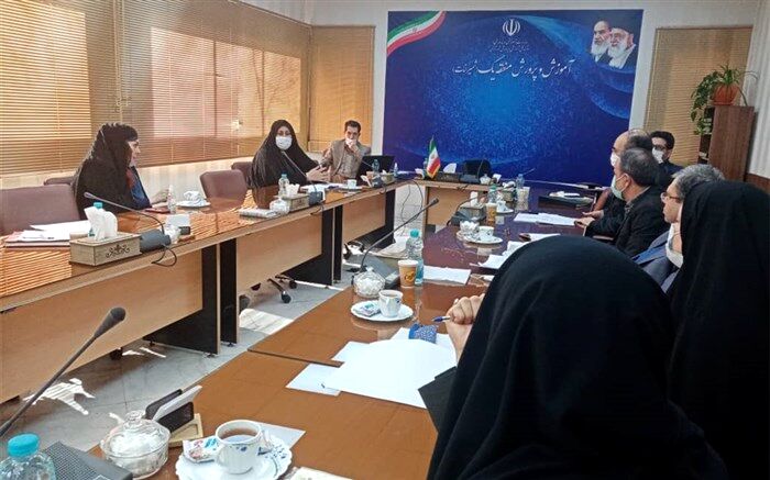 برنامه‌های گرامیداشت دهه فجر انقلاب اسلامی باید در راستای بیانیه گام دوم انقلاب باشد