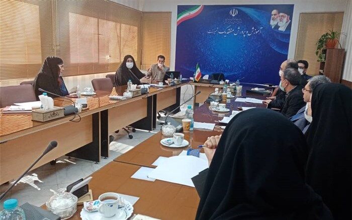 برنامه‌های گرامیداشت دهه فجر انقلاب اسلامی باید در راستای بیانیه گام دوم انقلاب باشد