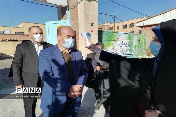 آیین نواختن زنگ انقلاب در ناحیه 2 شهر ری