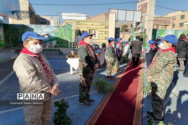 آیین نواختن زنگ انقلاب در ناحیه 2 شهر ری