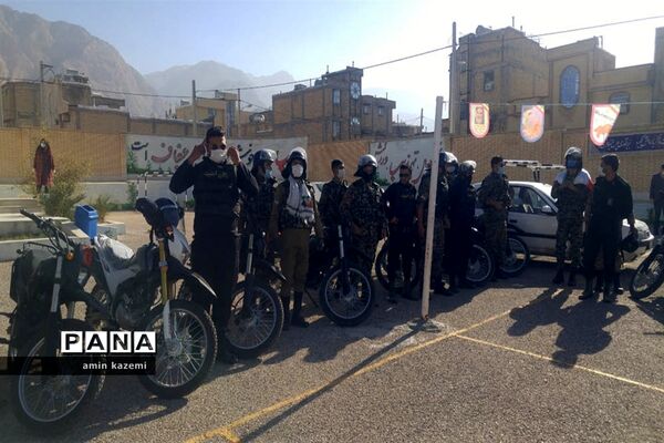 نواختن زنگ انقلاب شهرستان داراب