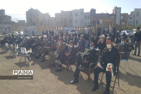 نواختن زنگ انقلاب شهرستان داراب