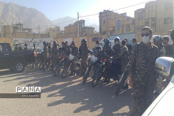 نواختن زنگ انقلاب شهرستان داراب