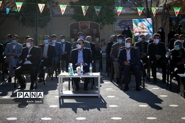 آیین استانی زنگ انقلاب اسلامی در مدارس فارس