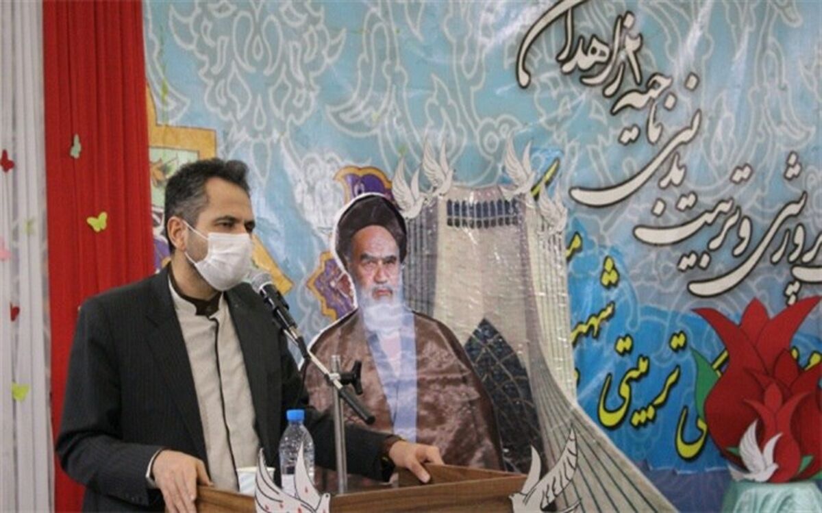 بازگشت عزت و اعتماد ملی از مهمترین دستاوردهای انقلاب اسلامی برای ملت ایران بود 