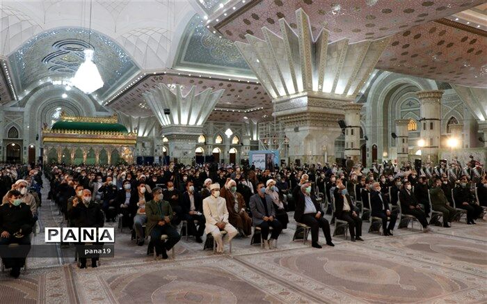 مراسم تجدید میثاق با آرمان های امام راحل و شهدا در حرم مطهر بینان گذار جمهوری اسلامی برگزار شد