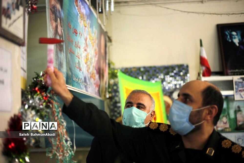 نواخته شدن زنگ انقلاب در منطقه 6 شهر تهران