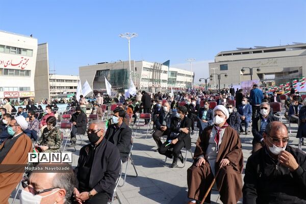 مراسم گلبانگ انقلاب در میدان شهدای  مشهد