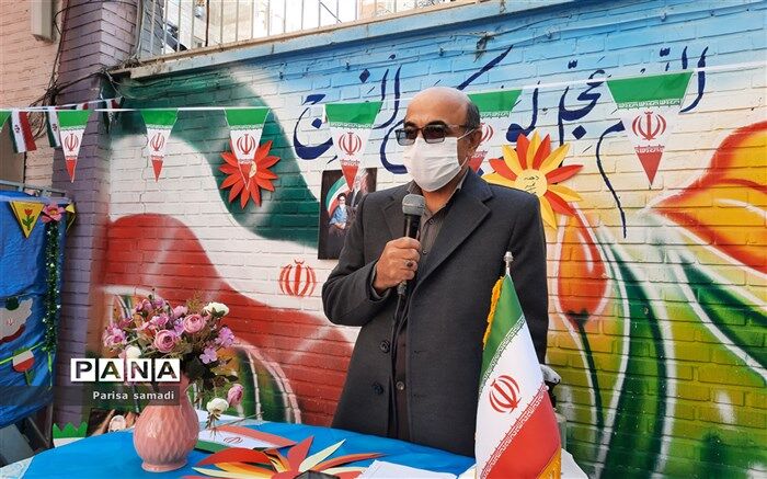 دانش آموزان نقش بسزایی در پیروزی انقلاب ایفا کردند