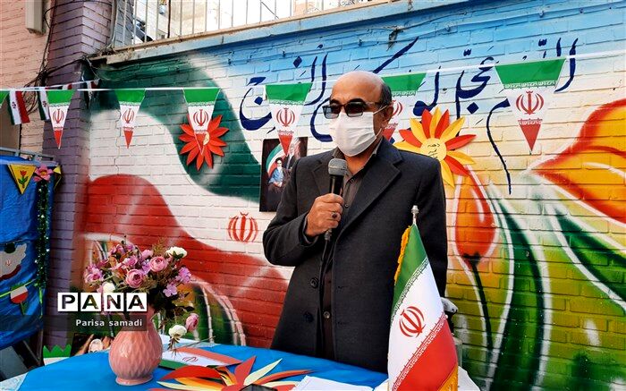 دانش آموزان نقش بسزایی در پیروزی انقلاب ایفا کردند