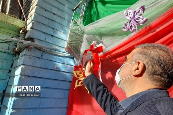 نواخته شدن چهل و دومین زنگ انقلاب در منطقه ۱۶ شهر تهران