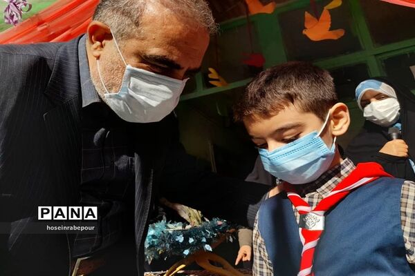 نواخته شدن چهل و دومین زنگ انقلاب در منطقه ۱۶ شهر تهران