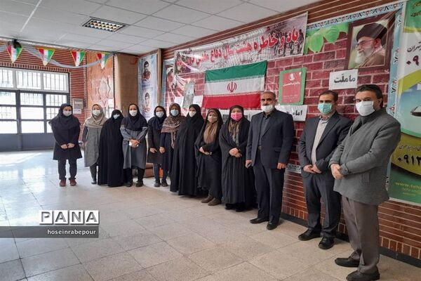 نواخته شدن چهل و دومین زنگ انقلاب در منطقه ۱۶ شهر تهران