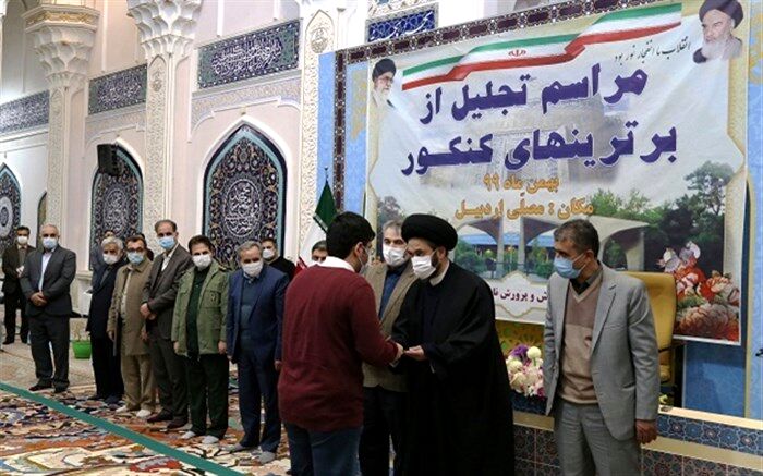 کشور در مسیر پیشرفت خود به جوانان نخبه نیازمند است