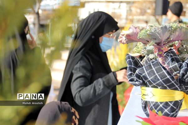 مراسم نمادین سالروز ورود امام خمینی (ره) به ایران اسلامی دراستان خراسان جنوبی