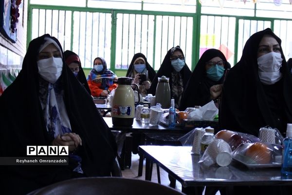 برگزاری آیین گلبانگ انقلاب منطقه 10