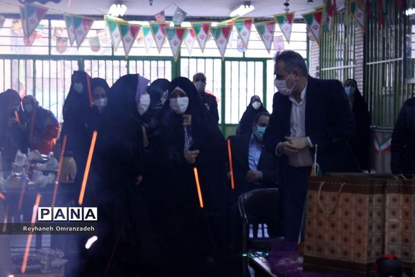 برگزاری آیین گلبانگ انقلاب منطقه 10