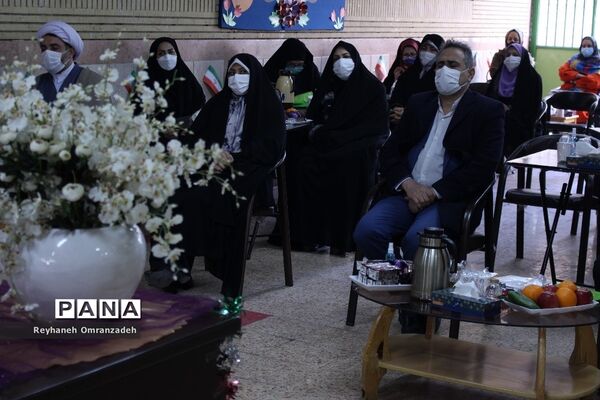 برگزاری آیین گلبانگ انقلاب منطقه 10
