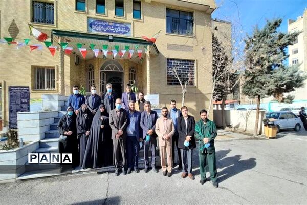 آیین نواختن زنگ انقلاب در مدارس البرز