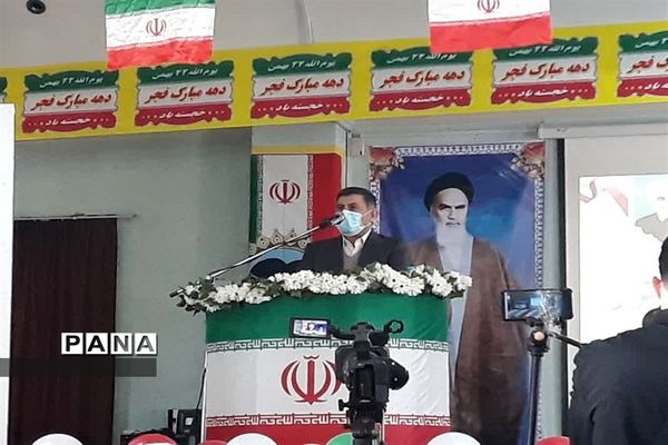 آیین نواختن زنگ انقلاب در مدارس البرز