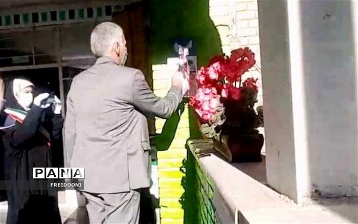 لونی: دانش آموزان اصلی ترین نقش آفرینان انقلاب اسلامی‌اند