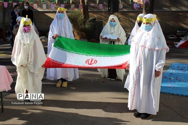 آیین نواختن زنگ انقلاب در مدرسه شهید طنانی خیرآباد