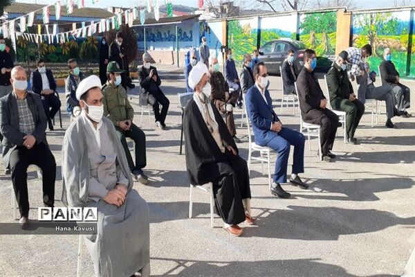 زنگ انقلاب در دبیرستان توحید اسرم