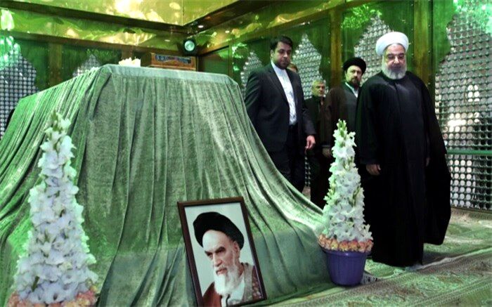 امام، مردم را قدرت اصلی می‌دانست