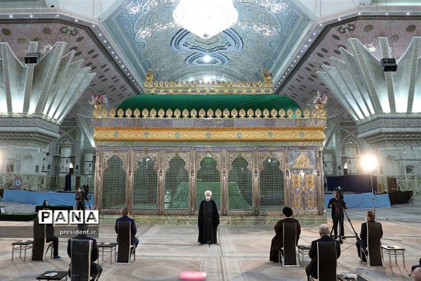 مراسم تجدید میثاق اعضای دولت با آرمان‌های امام راحل