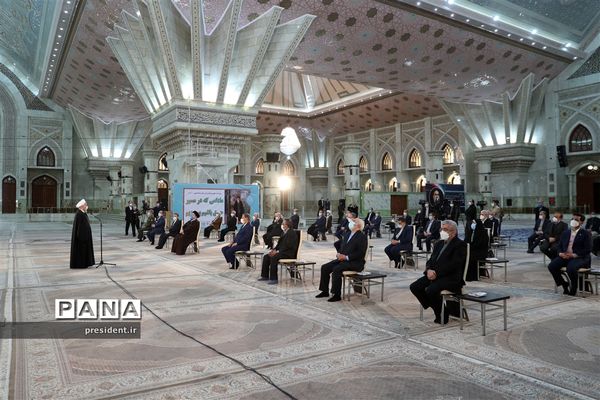 مراسم تجدید میثاق اعضای دولت با آرمان‌های امام راحل