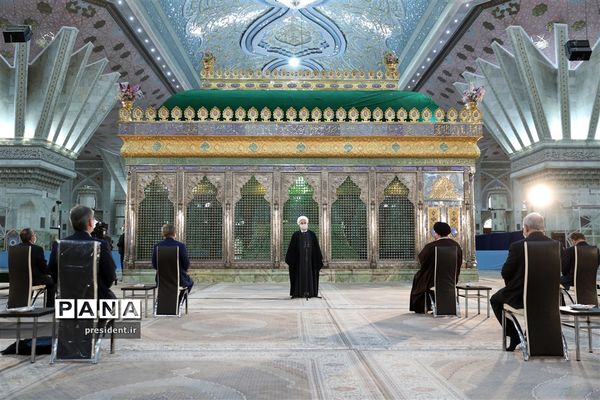 مراسم تجدید میثاق اعضای دولت با آرمان‌های امام راحل