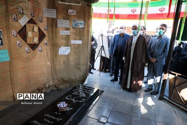 افتتاحیه نهمین دوره نمایشگاه‌های دانش‌آموزی مدرسه انقلاب