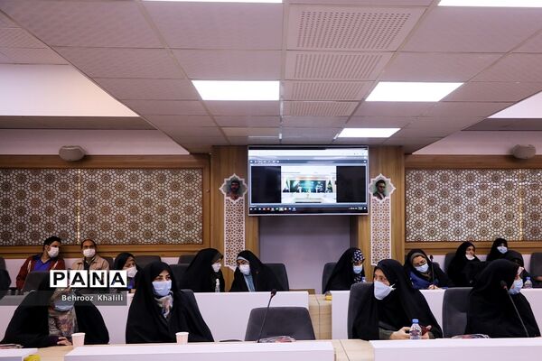 افتتاحیه نهمین دوره نمایشگاه‌های دانش‌آموزی مدرسه انقلاب