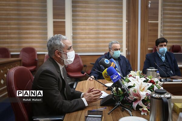 کارگروه ارتباطات و اطلاع رسانی بزرگداشت چهل و دومین فجر انقلاب اسلامی