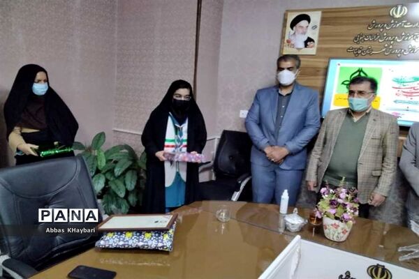 تجلیل از منتخبین طرح گردشگری دانش‌آموزی تامین اجتماعی خراسان جنوبی