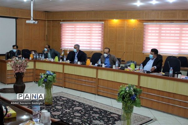 کارگاه کارشناسان ارزیابی عملکرد و پاسخگویی به شکایات شهرستان‌ها و مناطق آموزش و پرورش استان بوشهر