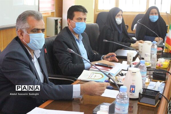 کارگاه کارشناسان ارزیابی عملکرد و پاسخگویی به شکایات شهرستان‌ها و مناطق آموزش و پرورش استان بوشهر