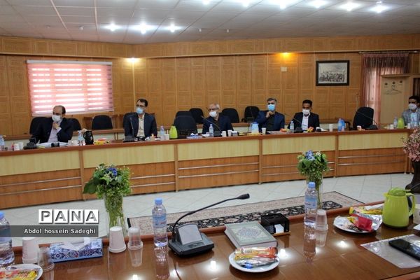 کارگاه کارشناسان ارزیابی عملکرد و پاسخگویی به شکایات شهرستان‌ها و مناطق آموزش و پرورش استان بوشهر