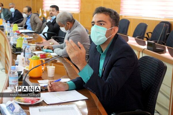کارگاه کارشناسان ارزیابی عملکرد و پاسخگویی به شکایات شهرستان‌ها و مناطق آموزش و پرورش استان بوشهر