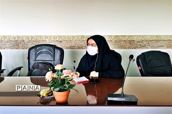 حضور دانش‌آموزان پیشتاز و فعال در جلسه آموزشی خبرنگاری پانا در قرچک