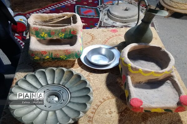 افتتاحیه نمایشگاه فجر در شهرستان امیدیه