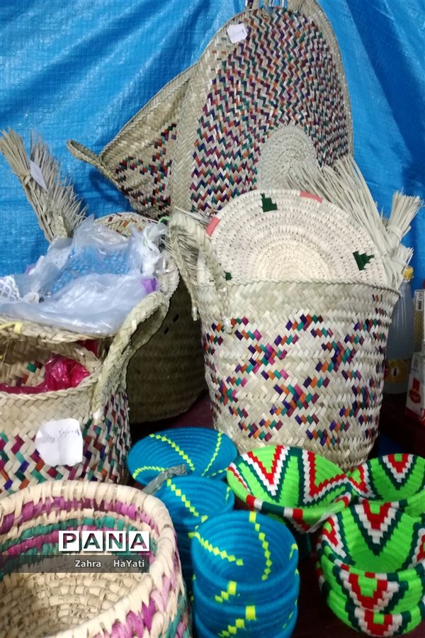 افتتاحیه نمایشگاه فجر در شهرستان امیدیه