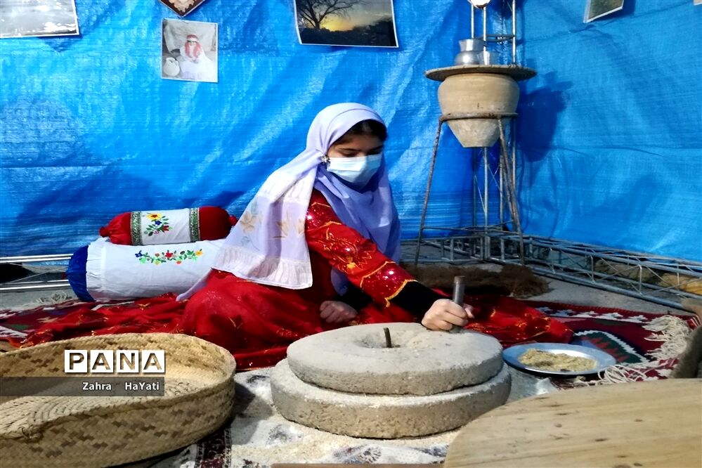 افتتاحیه نمایشگاه فجر در شهرستان امیدیه